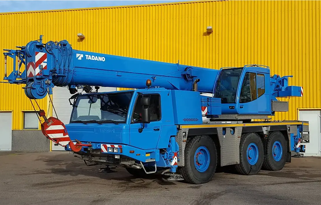 Crane truck in action